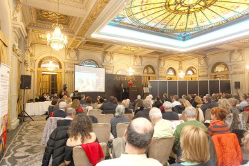 Licitaţie de 300.000 de euro: mărțișoare cu noroc pentru o primăvară senină!